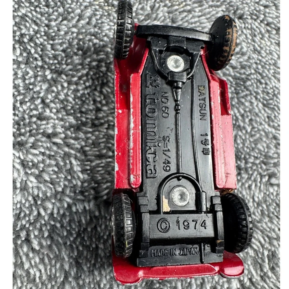 Vintage Tomica Datsun No 60 Diecast Car 1/49 Scale Silver Red Made in Japan 1974
